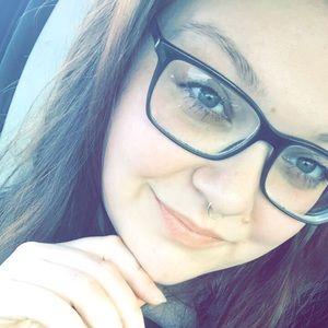 Meet your Posher, Sabrina